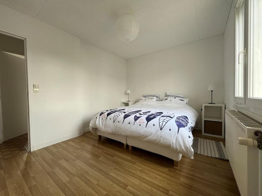 Maisonnette - Jardin Exterieur Champagne-sur-Seine Exterior foto