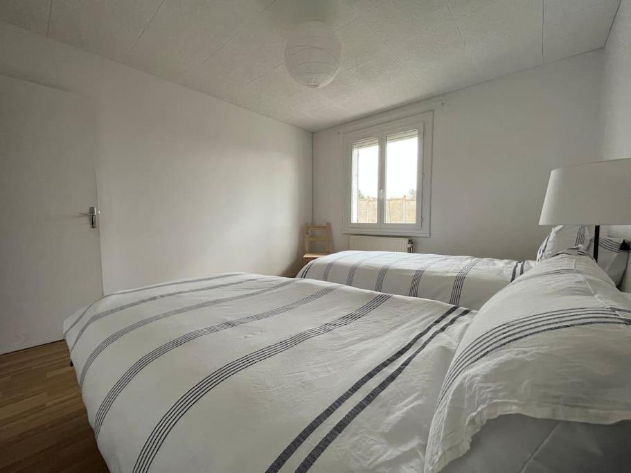 Maisonnette - Jardin Exterieur Champagne-sur-Seine Exterior foto